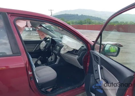 2018 Subaru Forester 2.5I z USA, uszkodzony, nr VIN JF2SJAAC2JG607189